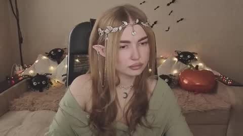 Snapshot of violettaotis chatting on 30, 10, 2025 ViolettaOtis online show from 30, 10, 2025