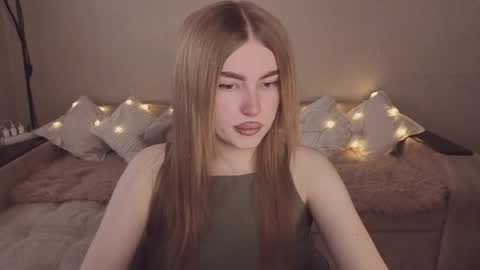 Snapshot of violettaotis chatting on 2, 4, 2026 ViolettaOtis online show from 2, 4, 2026