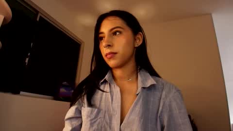 Violetta....Follow me in Twitter... online show from 30, 9, 2025