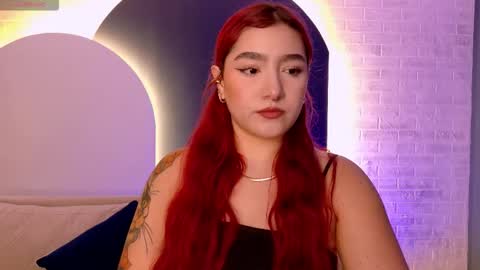 Violett Castel online show from 9, 11, 2025