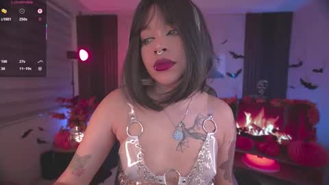 JULIE UWU online show from 27, 10, 2025