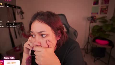 Snapshot of violette_clerk1 chatting on 11, 7, 2026 JULIE UWU online show from 11, 7, 2026