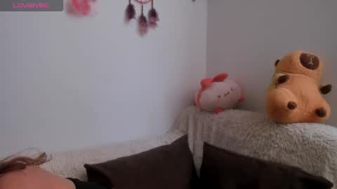 Violette  online show from 16, 11, 2025