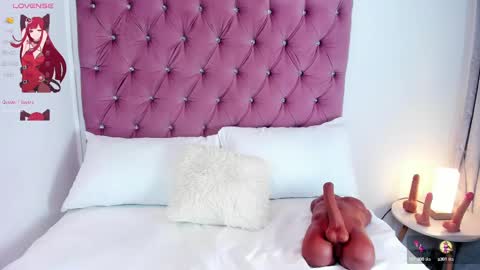 VioletthaRous online show from 7, 3, 2025