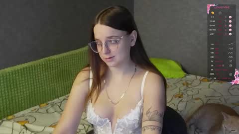 Violet online show from 5, 3, 2026