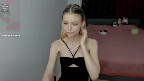 viraglow online show from 3, 12, 2025