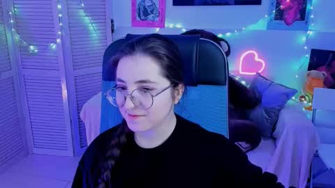 Snapshot of virtualvoyant chatting on 10, 9, 2025 your love online show from 10, 9, 2025