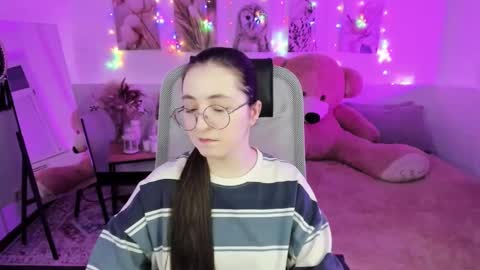 Snapshot of virtualvoyant chatting on 19, 2, 2026 your love online show from 19, 2, 2026