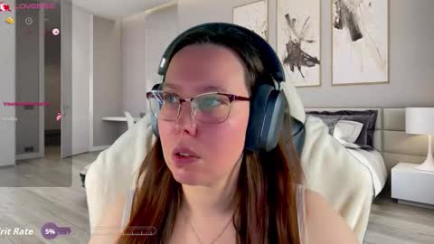 Victoria Romans online show from 11, 11, 2025