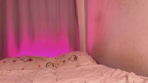 Snapshot of vitahoinss chatting on 8, 7, 2026 vitahoinss online show from 8, 7, 2026