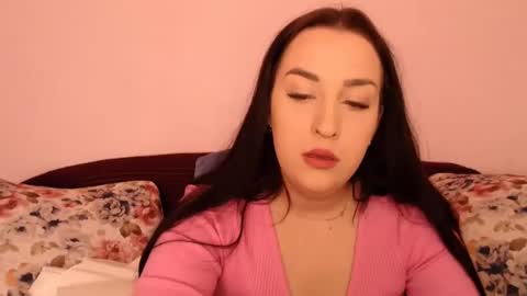 Snapshot of vitalina_freedom chatting on 5, 1, 2025 Vitalina online show from 5, 1, 2025