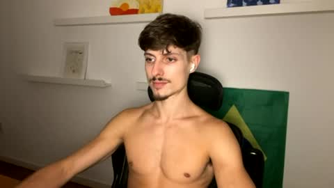 Snapshot of vitoraugustoxxx chatting on 7, 7, 2026 vitoraugustoxxx online show from 7, 7, 2026