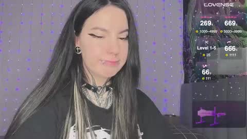 Snapshot of vivi__squirrel chatting on 17, 1, 2026 Vivi online show from 17, 1, 2026