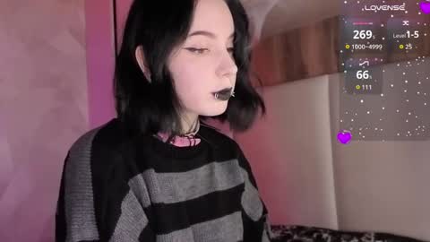 Snapshot of vivi__squirrel chatting on 2, 5, 2026 Vivi online show from 2, 5, 2026