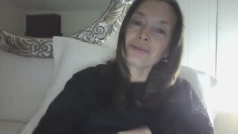 vivian online show from 21, 9, 2025