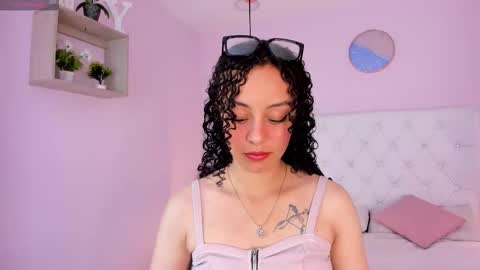 Vivi online show from 4, 12, 2025