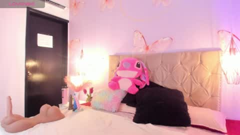 Viviana  online show from 2, 4, 2026