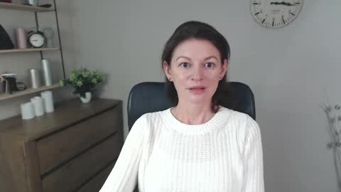 Snapshot of vivian_dream chatting on 2, 12, 2024 Vivian online show from 2, 12, 2024