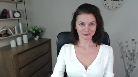 Snapshot of vivian_dream chatting on 12, 12, 2024 Vivian online show from 12, 12, 2024