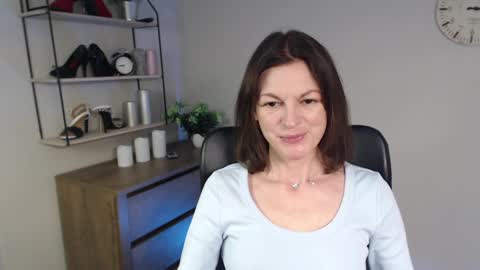 Snapshot of vivian_dream chatting on 10, 2, 2025 Vivian online show from 10, 2, 2025