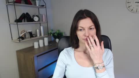 Snapshot of vivian_dream chatting on 10, 2, 2025 Vivian online show from 10, 2, 2025