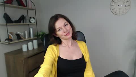 Snapshot of vivian_dream chatting on 27, 2, 2025 Vivian online show from 27, 2, 2025