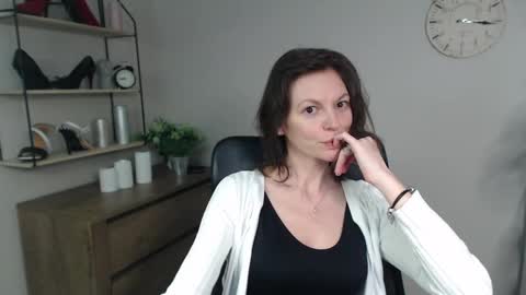 Snapshot of vivian_dream chatting on 28, 2, 2025 Vivian online show from 28, 2, 2025