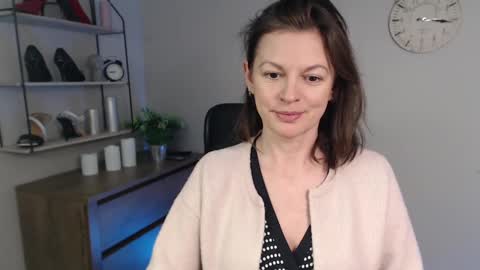 Snapshot of vivian_dream chatting on 6, 3, 2025 Vivian online show from 6, 3, 2025