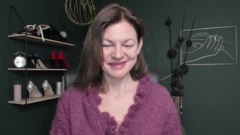 Vivian online show from 22, 10, 2025