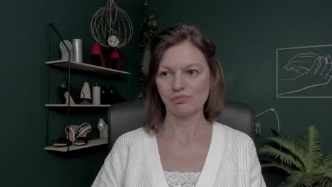 Vivian online show from 27, 11, 2025