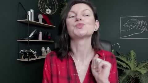 Snapshot of vivian_dream chatting on 24, 2, 2026 Vivian online show from 24, 2, 2026