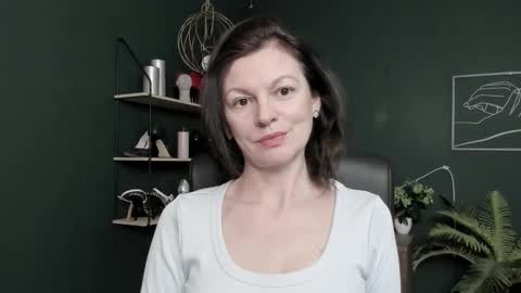 Vivian online show from 19, 3, 2026