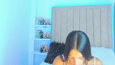 Vivian Monroe online show from 6, 1, 2025