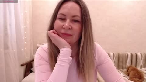 Vivian online show from 22, 5, 2026