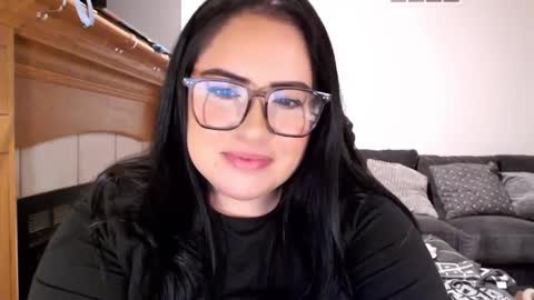 Snapshot of vivianaortega chatting on 4, 3, 2025 Vivi online show from 4, 3, 2025