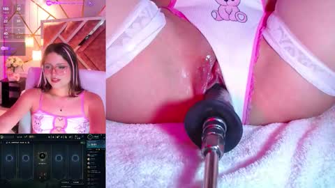 Snapshot of vivicute_ chatting on 14, 9, 2025 Vivian online show from 14, 9, 2025