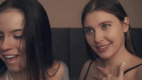 Nelly and Mari online show from 1, 3, 2025