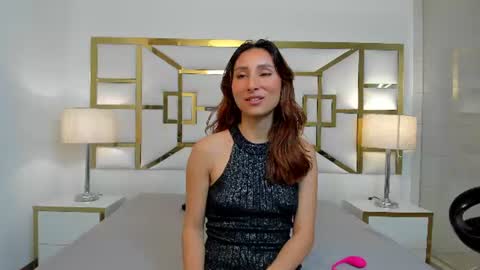 Viviene online show from 9, 7, 2026