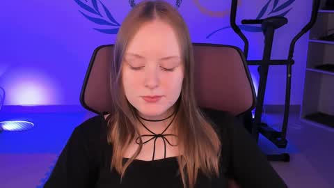 Snapshot of vivienleeigh chatting on 14, 12, 2024 Vivien online show from 14, 12, 2024