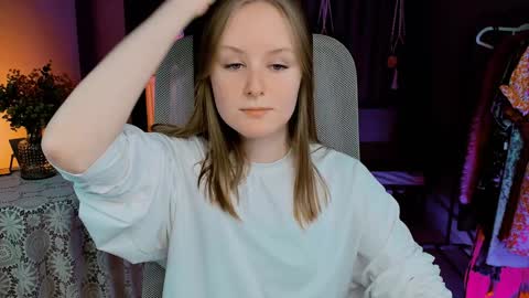 Snapshot of vivienleeigh chatting on 10, 1, 2025 Vivien online show from 10, 1, 2025