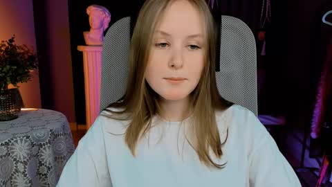 Snapshot of vivienleeigh chatting on 10, 1, 2025 Vivien online show from 10, 1, 2025