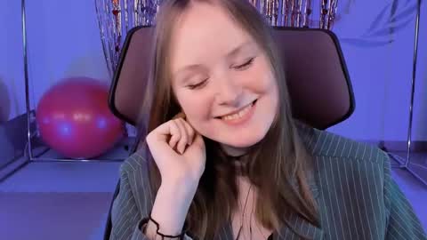 Snapshot of vivienleeigh chatting on 16, 2, 2025 Vivien online show from 16, 2, 2025