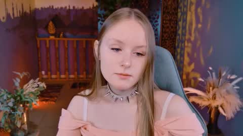 Snapshot of vivienleeigh chatting on 11, 9, 2025 Vivien online show from 11, 9, 2025