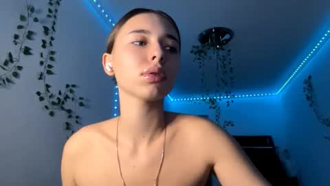 Vivi online show from 22, 11, 2025