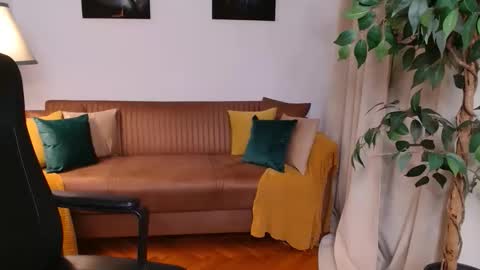 Snapshot of vivienneclement chatting on 2, 3, 2026 Vivienne online show from 2, 3, 2026