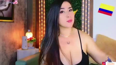 Snapshot of viviwolff chatting on 23, 6, 2026 Vivi online show from 23, 6, 2026