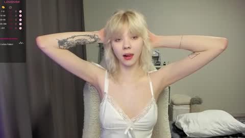 Snapshot of vivy_ chatting on 2, 7, 2026 chatur babes online show from 2, 7, 2026