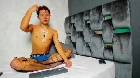 Snapshot of vix_hot chatting on 6, 5, 2026 vix_hot online show from 6, 5, 2026