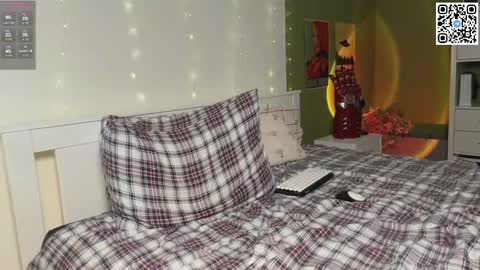 Snapshot of vlad_ggvldd chatting on 11, 3, 2025 Vlad Dinovich online show from 11, 3, 2025