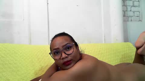 Snapshot of voagelle chatting on 20, 12, 2024 voagelle online show from 20, 12, 2024